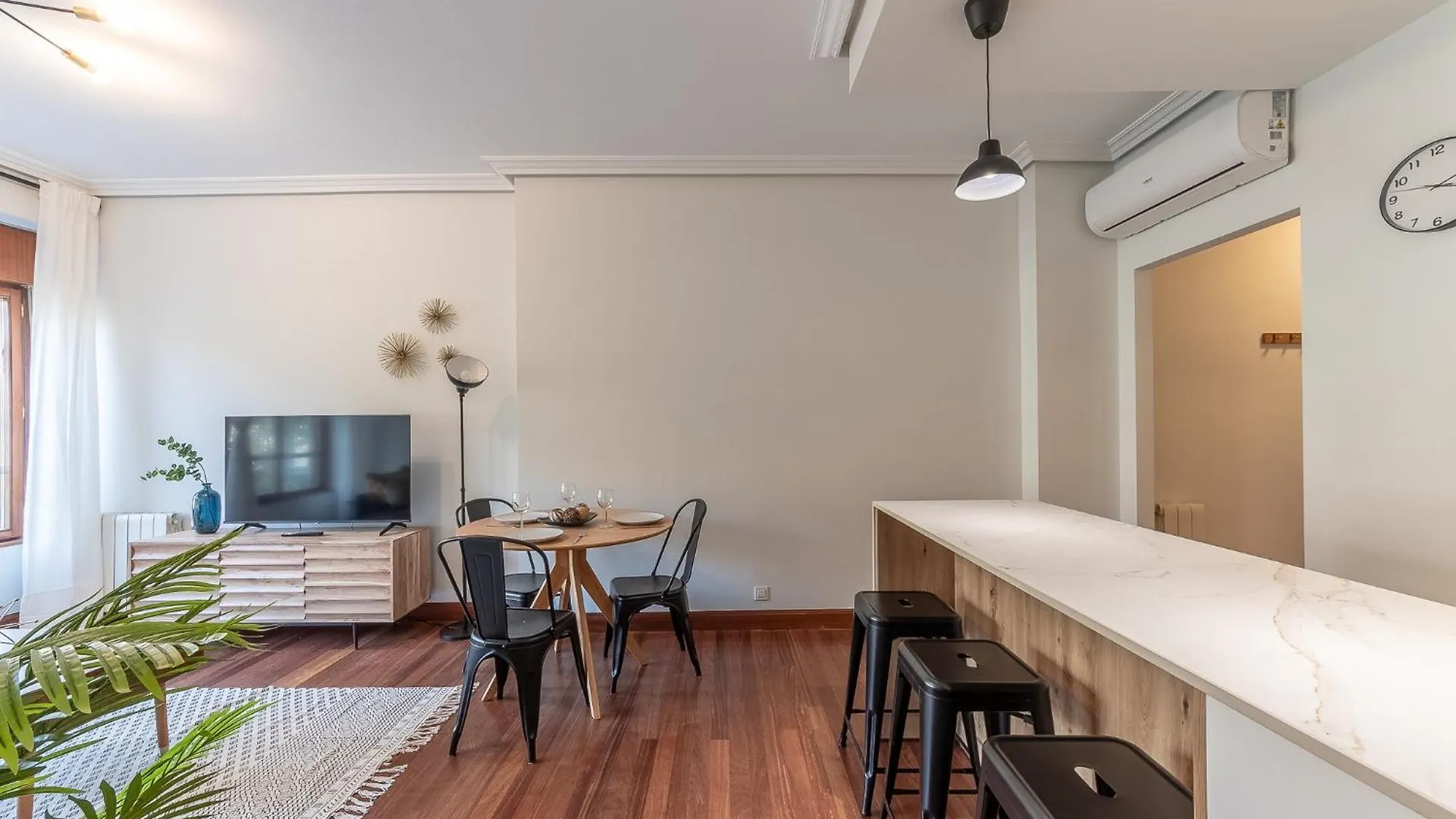 Apartament Moderno Y Acogedor En El Corazon De Bilbao